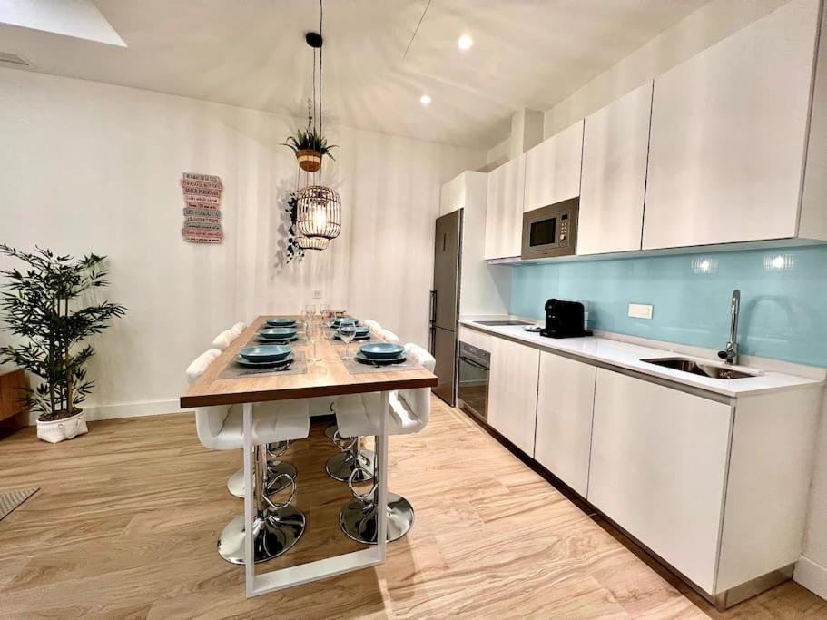 Апартаменты Auxiliadora Luxury Севилья Экстерьер фото
